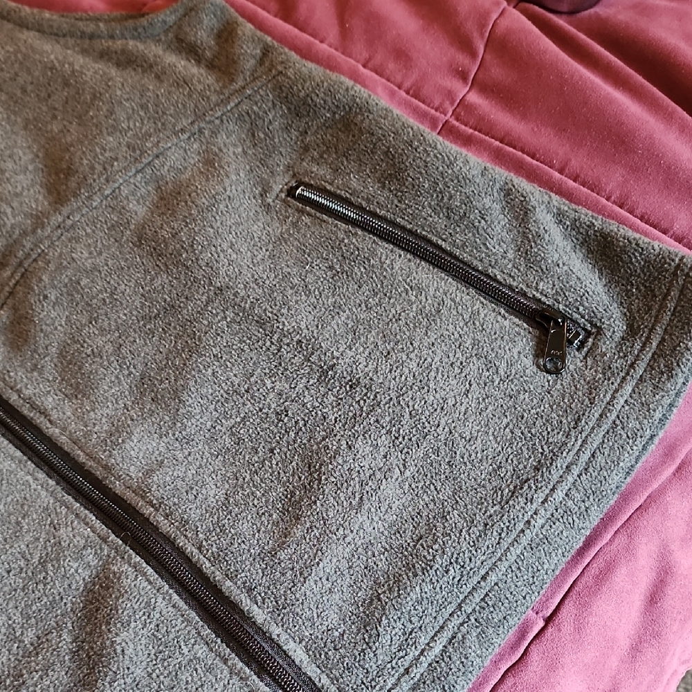 Columbia Gray Fleece Vest - Picture 5 of 10